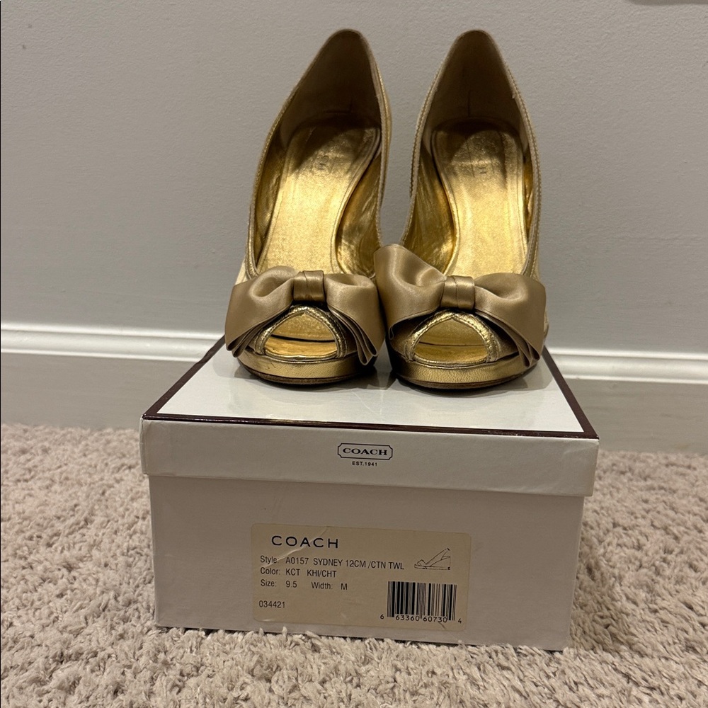 Coach Women's Size 9.5 Metallic Gold Bow Open Toe Heels